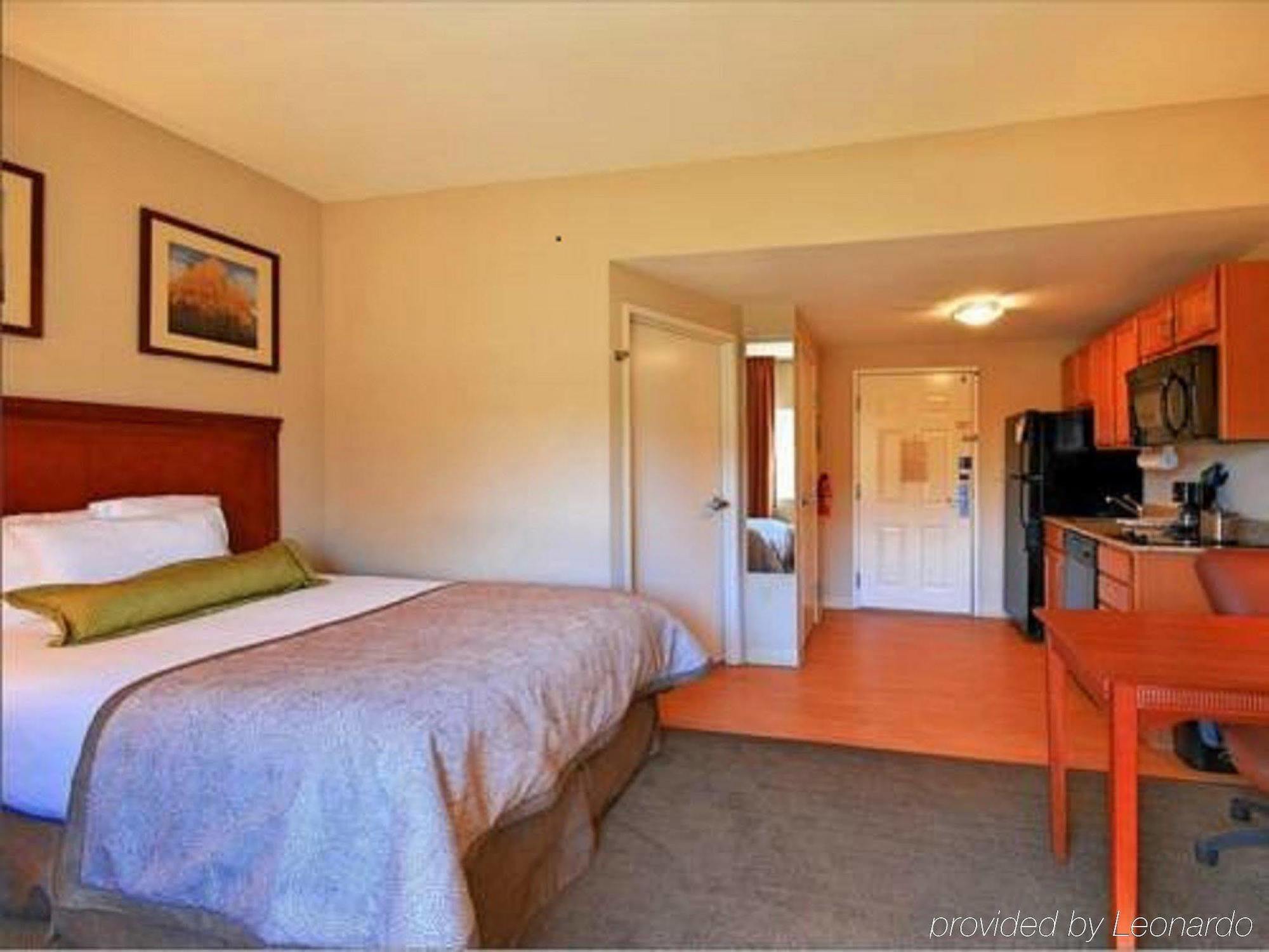 Candlewood Suites Pearl By Ihg Exterior foto
